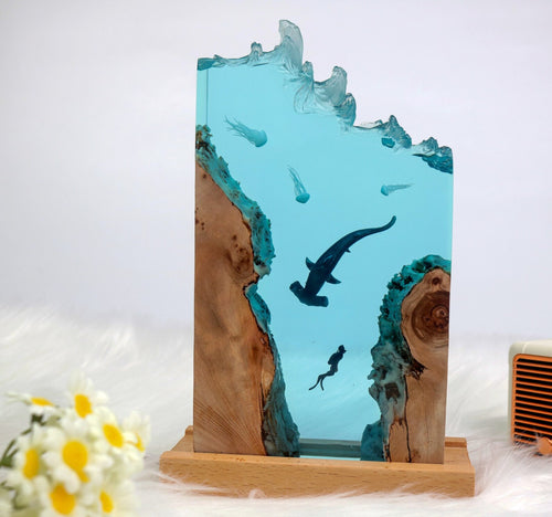 Whale and Diver Resin Lamp