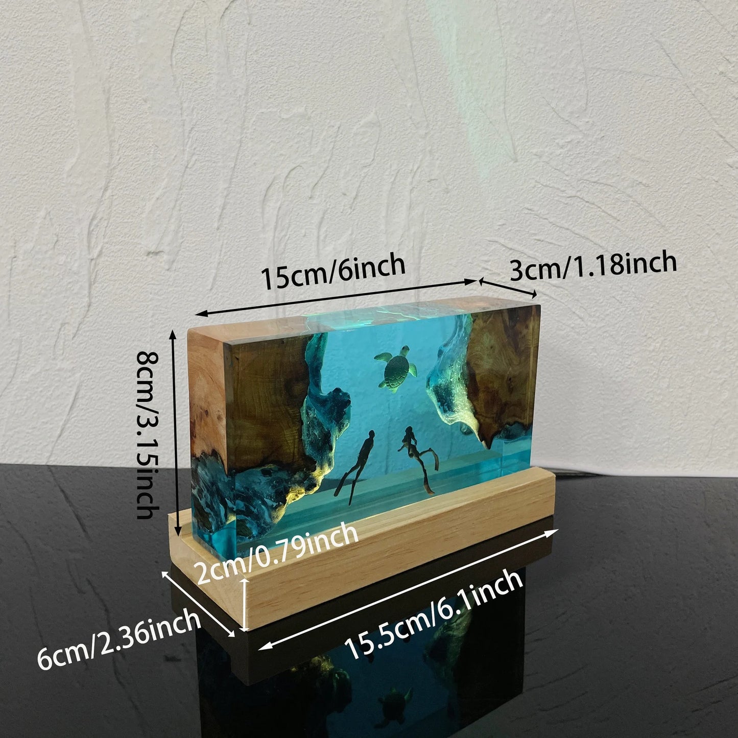 Divers and Turtles Resin Lamp