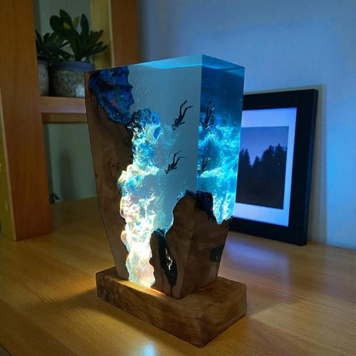 Divers Resin Lamp